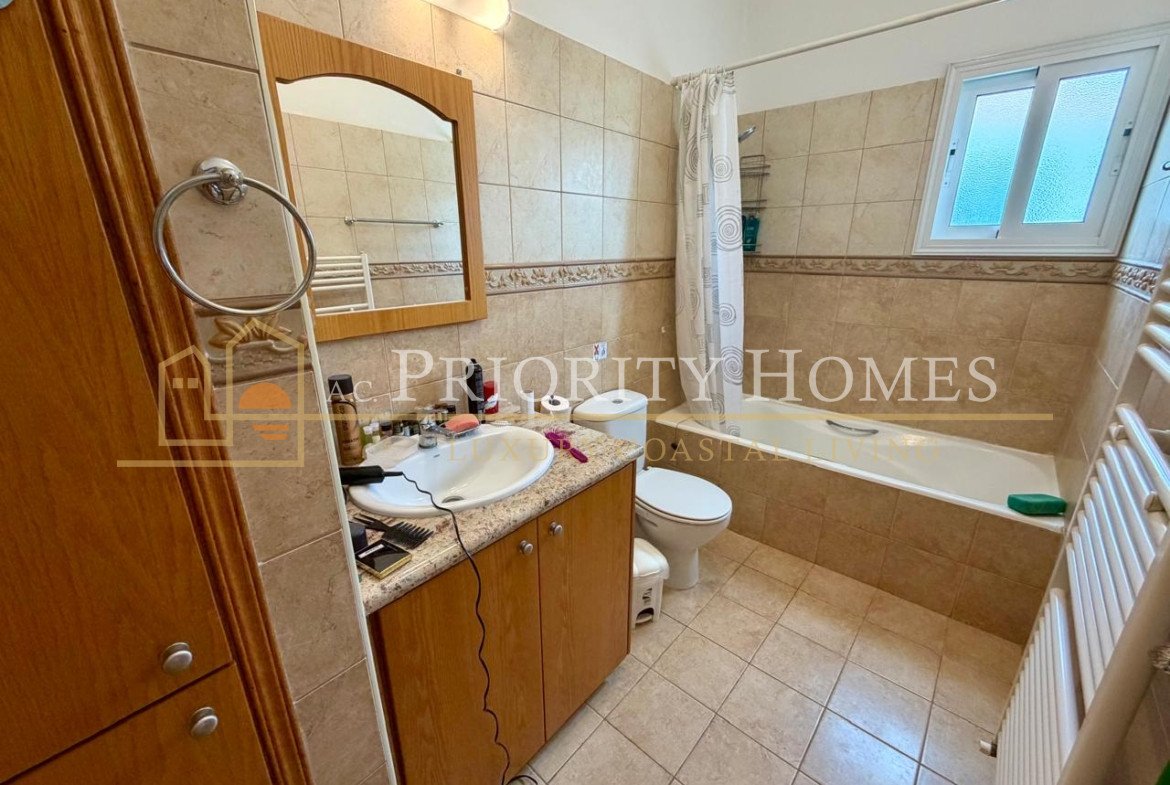 Beautiful Three Bedroom Villa with Private Pool, Stunning Sea Views & Exceptional Privacy in Tala Area of Paphos