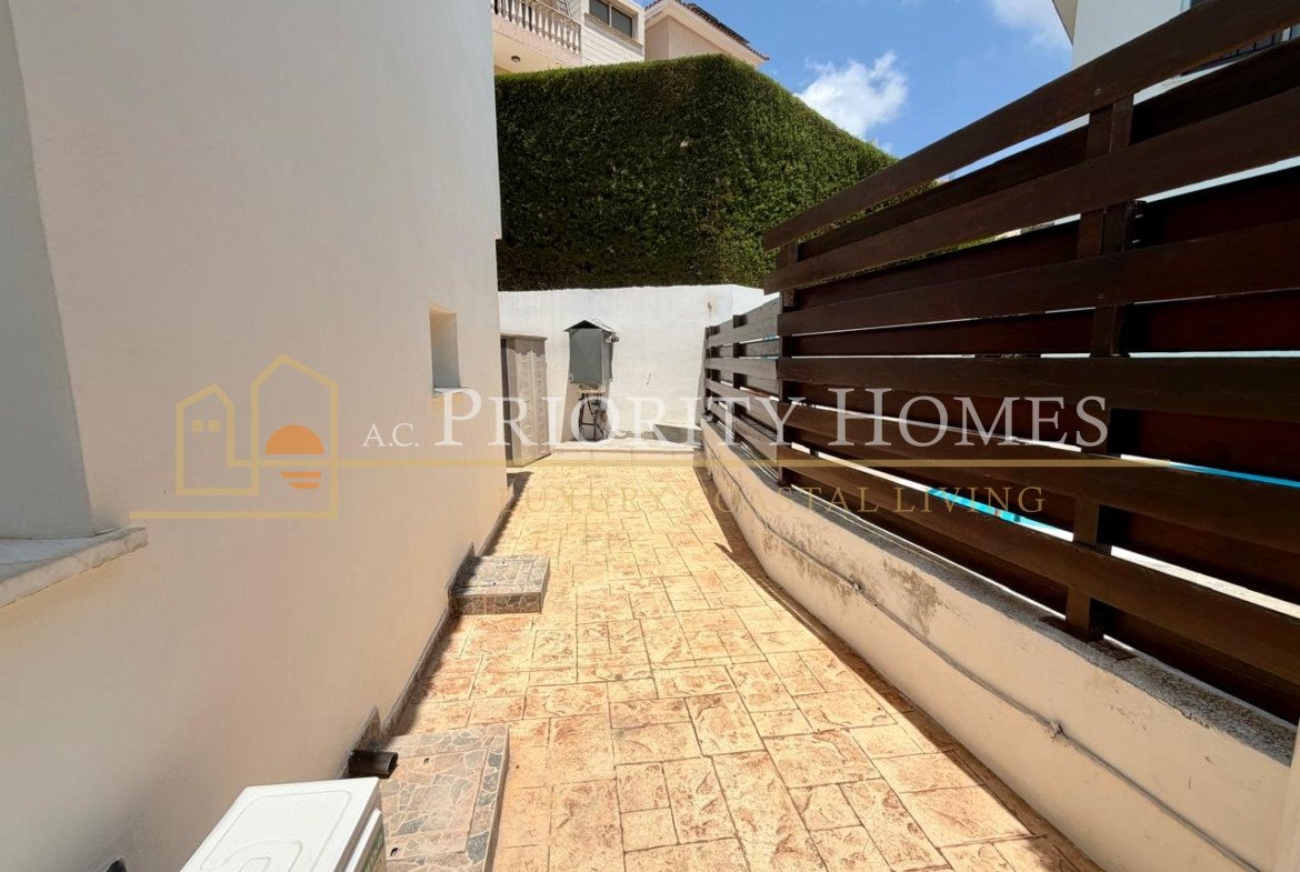 Beautiful Three Bedroom Villa with Private Pool, Stunning Sea Views & Exceptional Privacy in Tala Area of Paphos