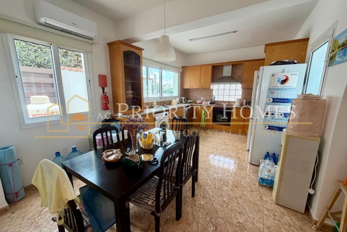 Beautiful Three Bedroom Villa with Private Pool, Stunning Sea Views & Exceptional Privacy in Tala Area of Paphos