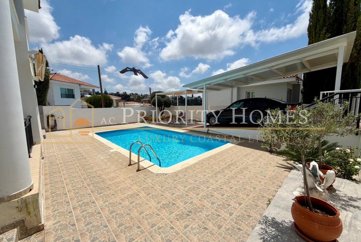 Beautiful Three Bedroom Villa with Private Pool, Stunning Sea Views & Exceptional Privacy in Tala Area of Paphos