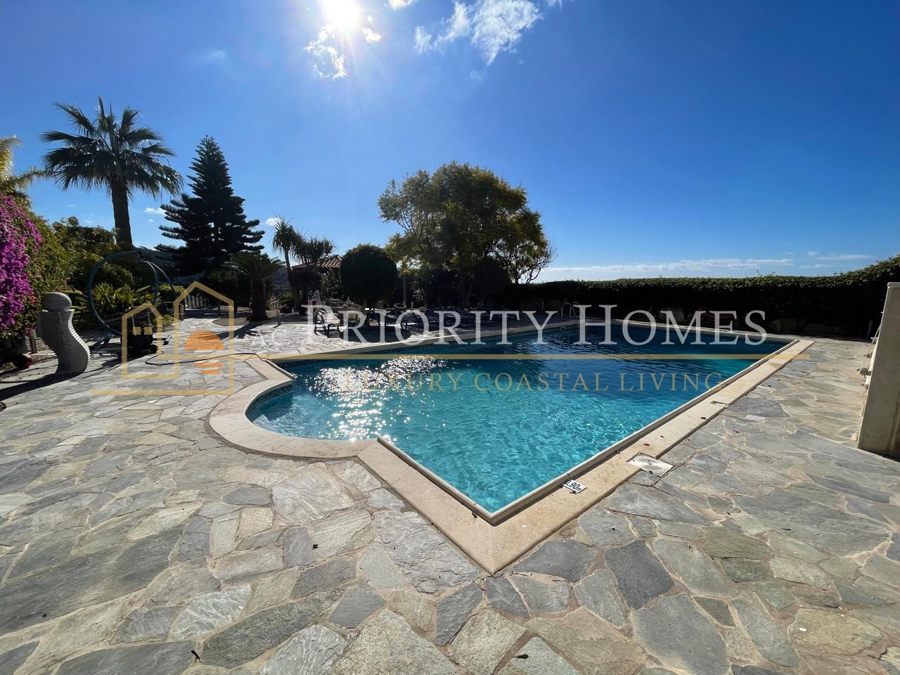 Stunning Three-Bedroom Sea View Villa in Pegeia