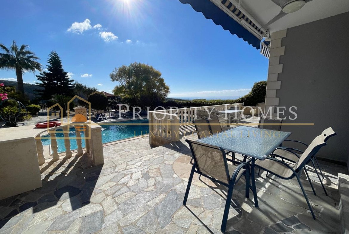 Stunning Three-Bedroom Sea View Villa in Pegeia