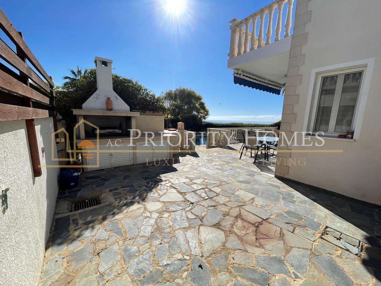 Stunning Three-Bedroom Sea View Villa in Pegeia
