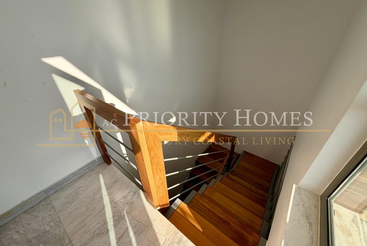 Beautiful 3 Bedroom Villa Just 100 Meteres from the Sea in Prestigious Lower Chloraka Area of Paphos
