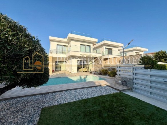 Beautiful 3 Bedroom Villa Just 100 Meteres from the Sea in Prestigious Lower Chloraka Area of Paphos