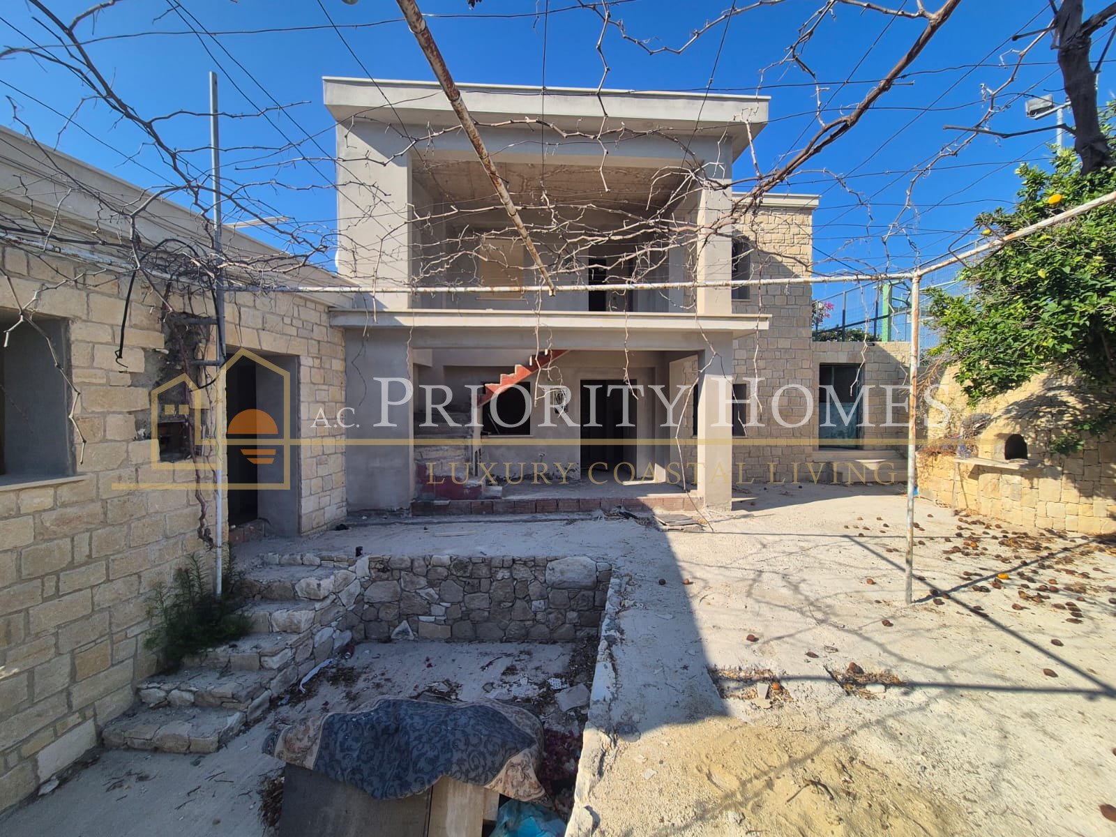 Charming Three-Bedroom Detached Stone Villa in Marathounta, Paphos
