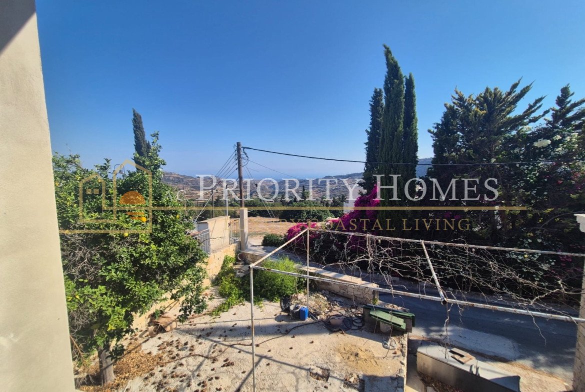 Charming Three-Bedroom Detached Stone Villa in Marathounta, Paphos