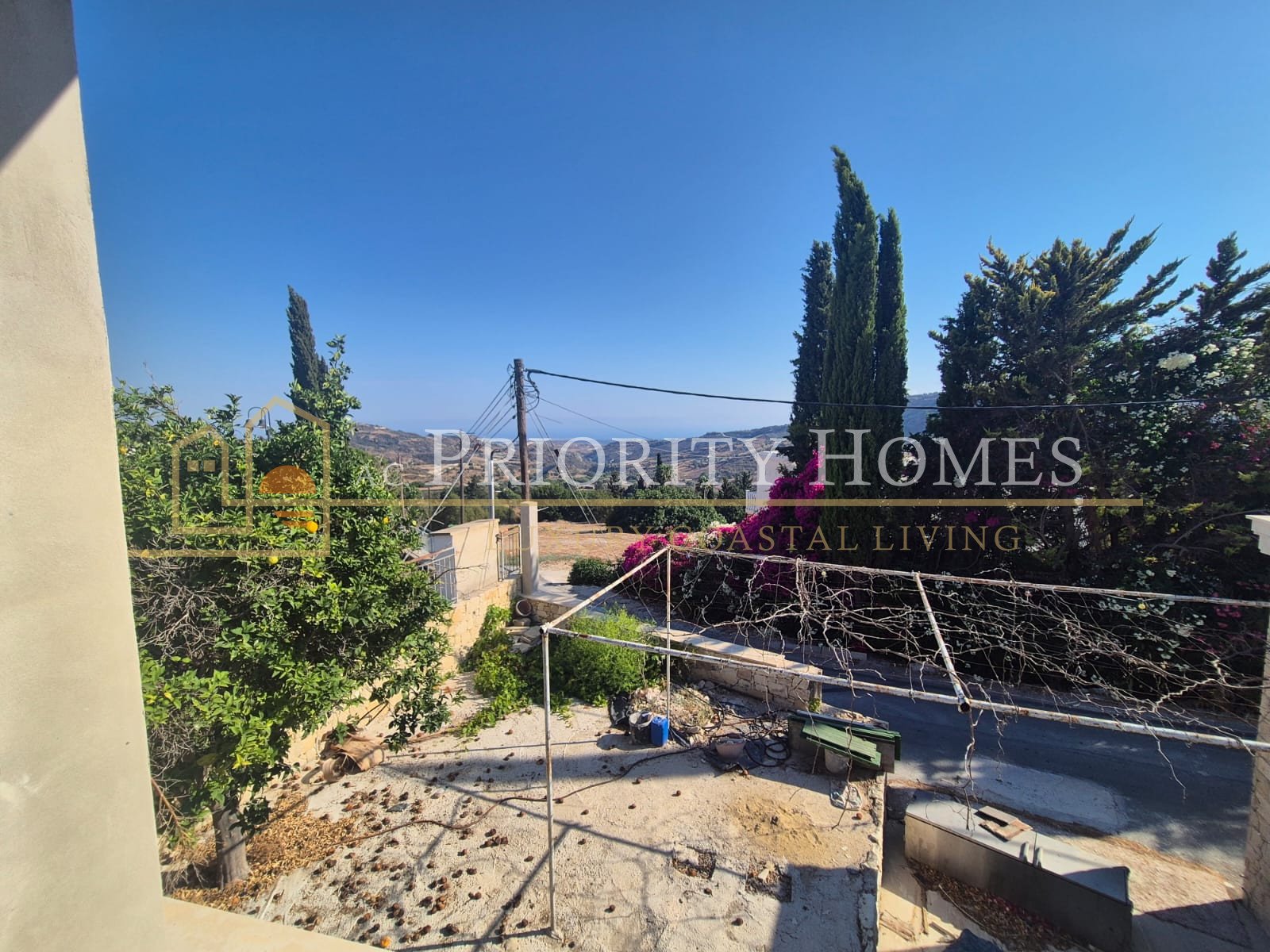 Charming Three-Bedroom Detached Stone Villa in Marathounta, Paphos