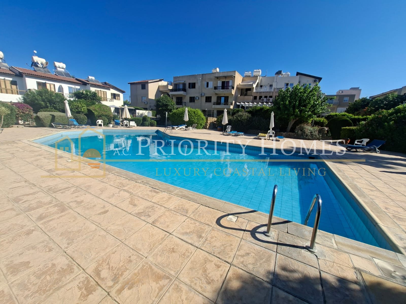 For Sale Townhouse in Kato Paphos
