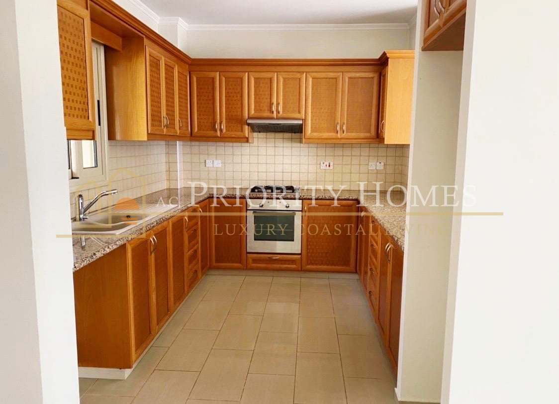 cd067860-3c4f-473e-8df6-41727ff21807 Four-Bedroom Villa in Tala with Private Pool & Sea Views