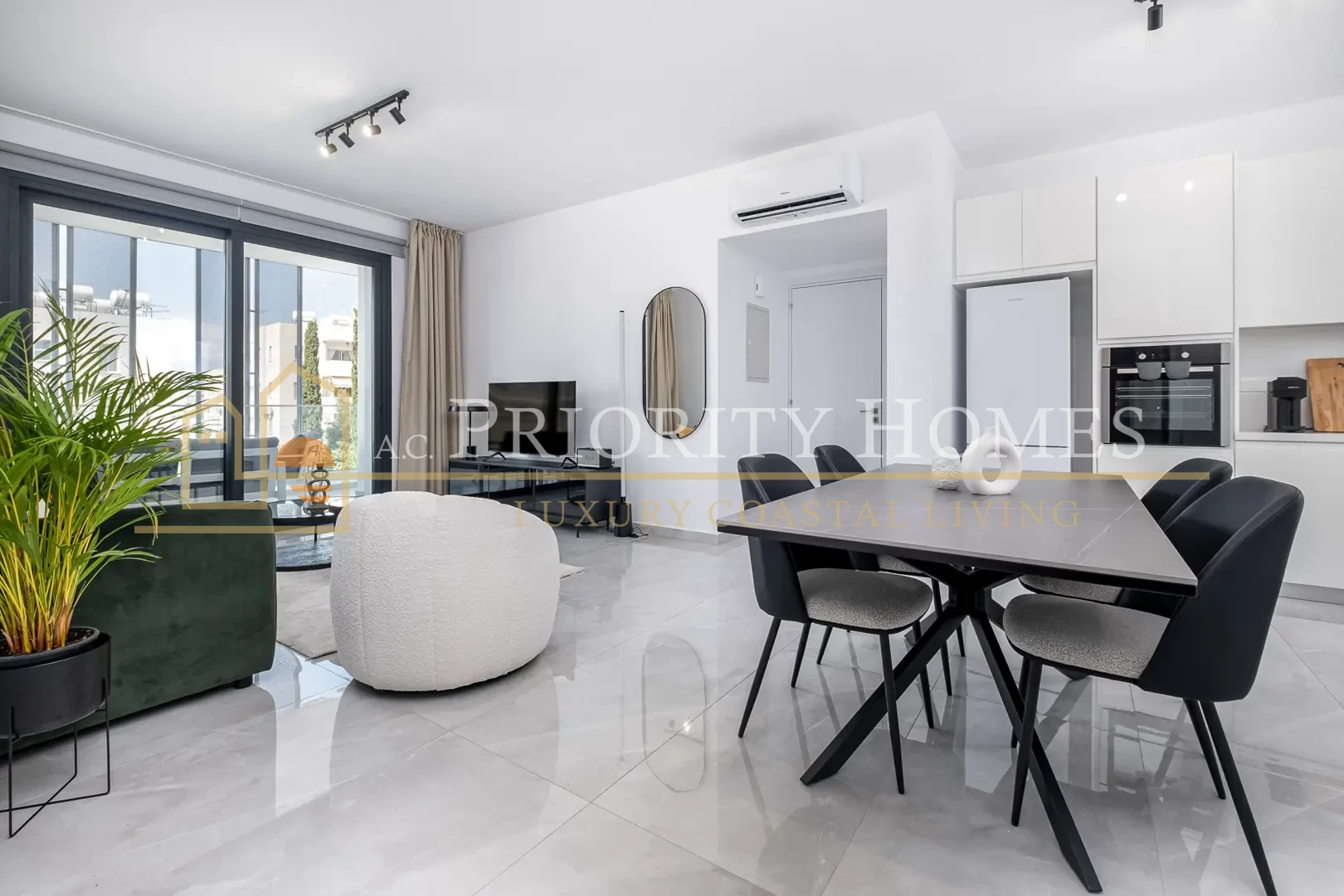Two-Bedroom Apartment for Rent in Universal, Paphos