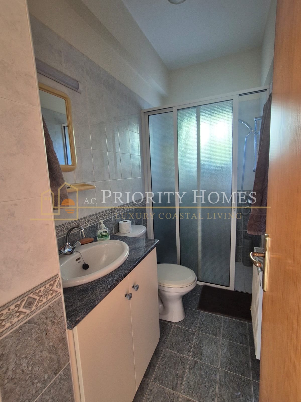 Four-Bedroom Villa for Rent in Pegeia