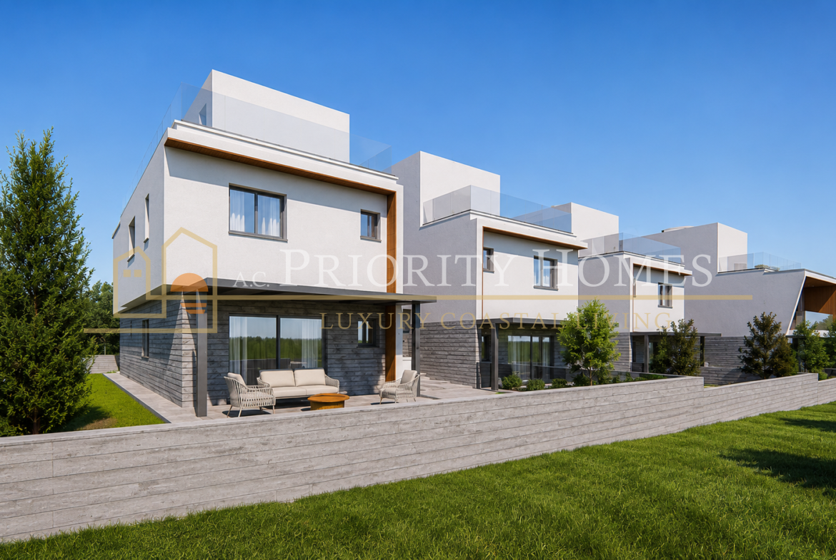Modern Three-Bedroom Villas in Geroskipou