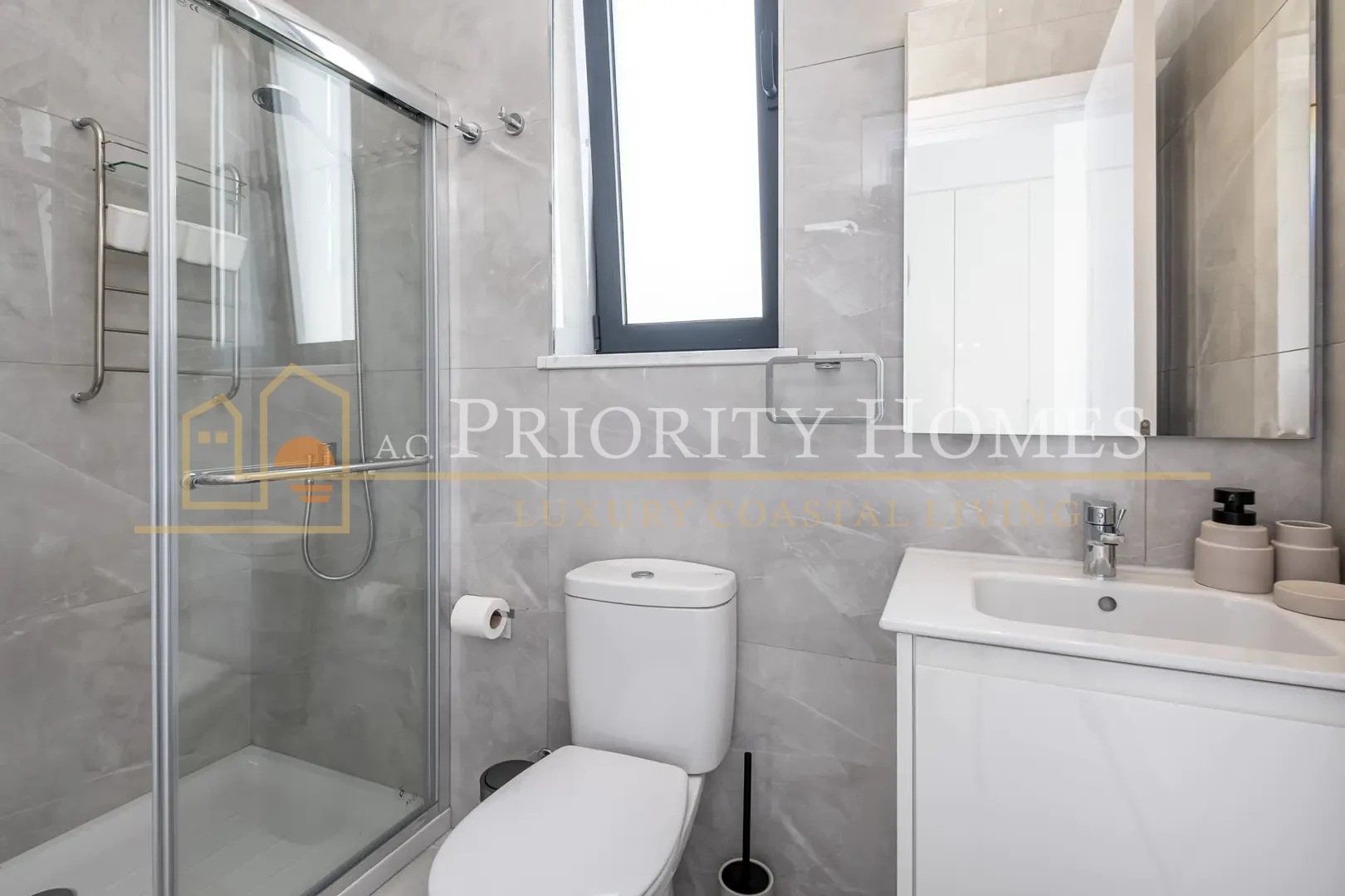 Two-Bedroom Apartment for Rent in Universal, Paphos