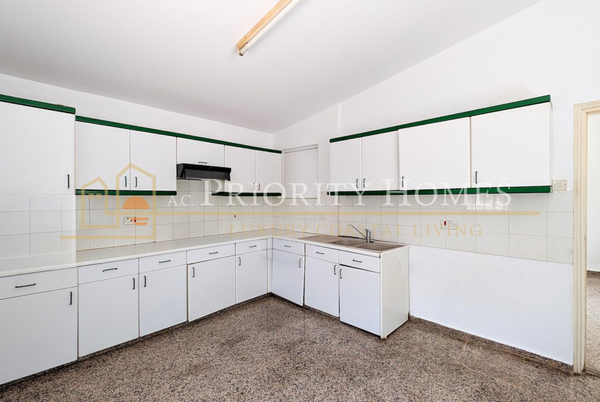 Four-Bedroom Detached Villa in Anarita, Paphos