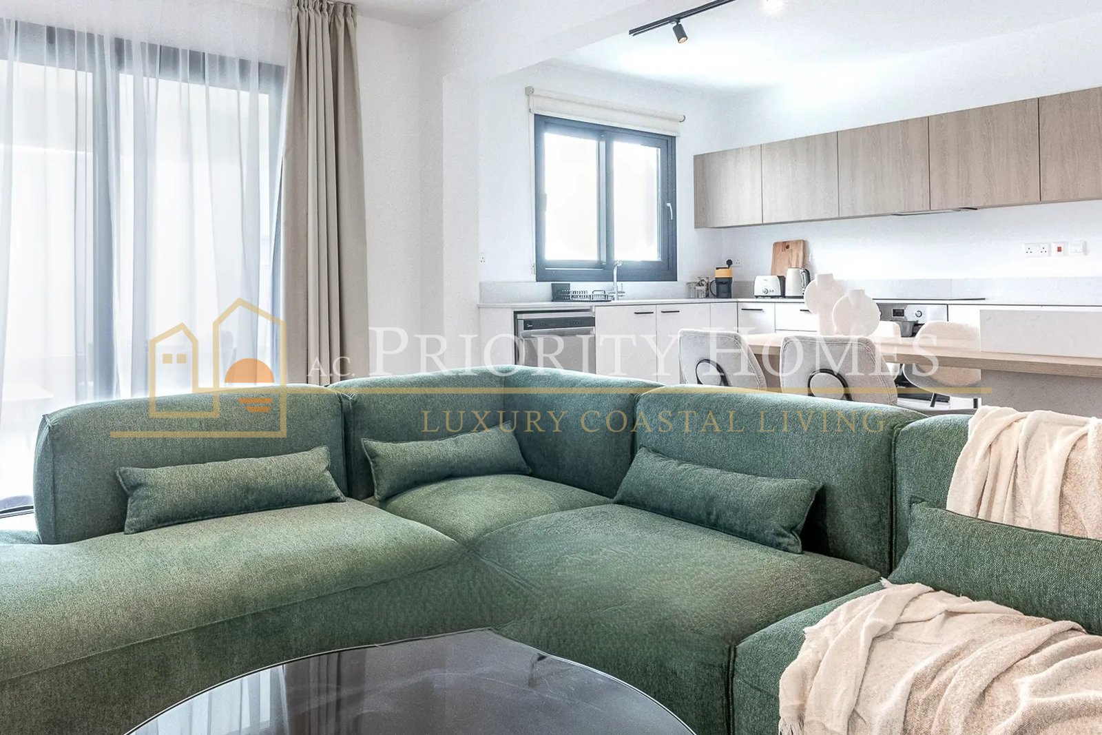 Three-Bedroom Apartment for Rent in Universal