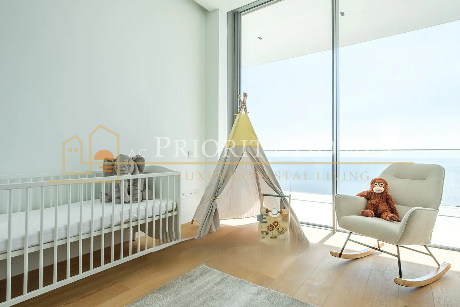 Three-Bedroom Apartment for Rent in Universal