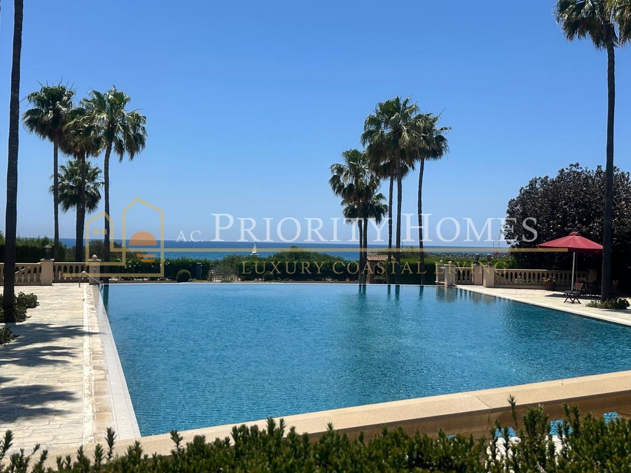 Luxury Three Bedroom Beachfront Residence in Agios Tychonas