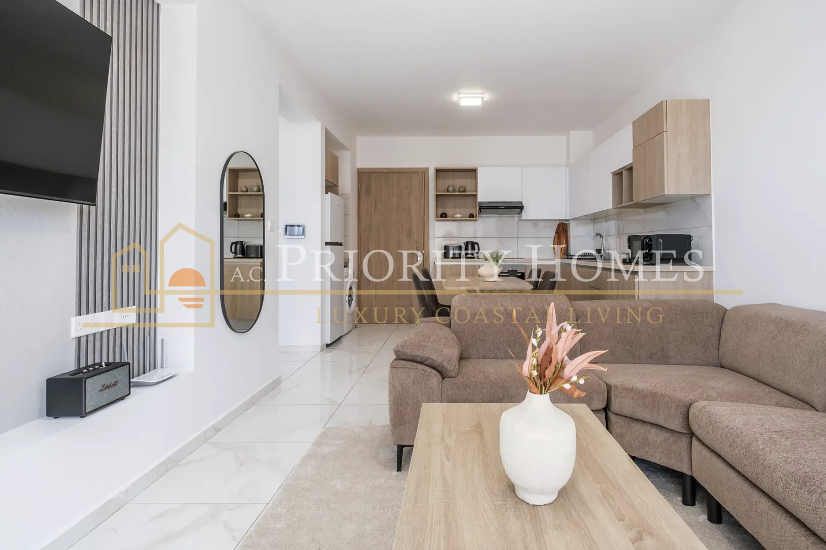 Fully Furnished One-Bedroom Apartment in Universal