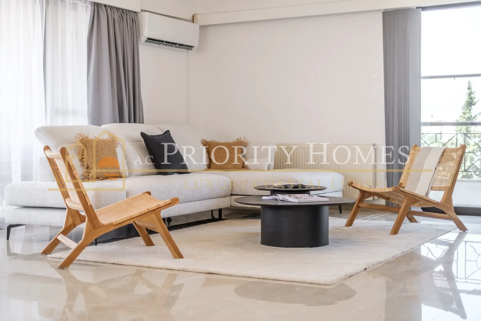 Five-Bedroom Furnished Apartment in Central Paphos