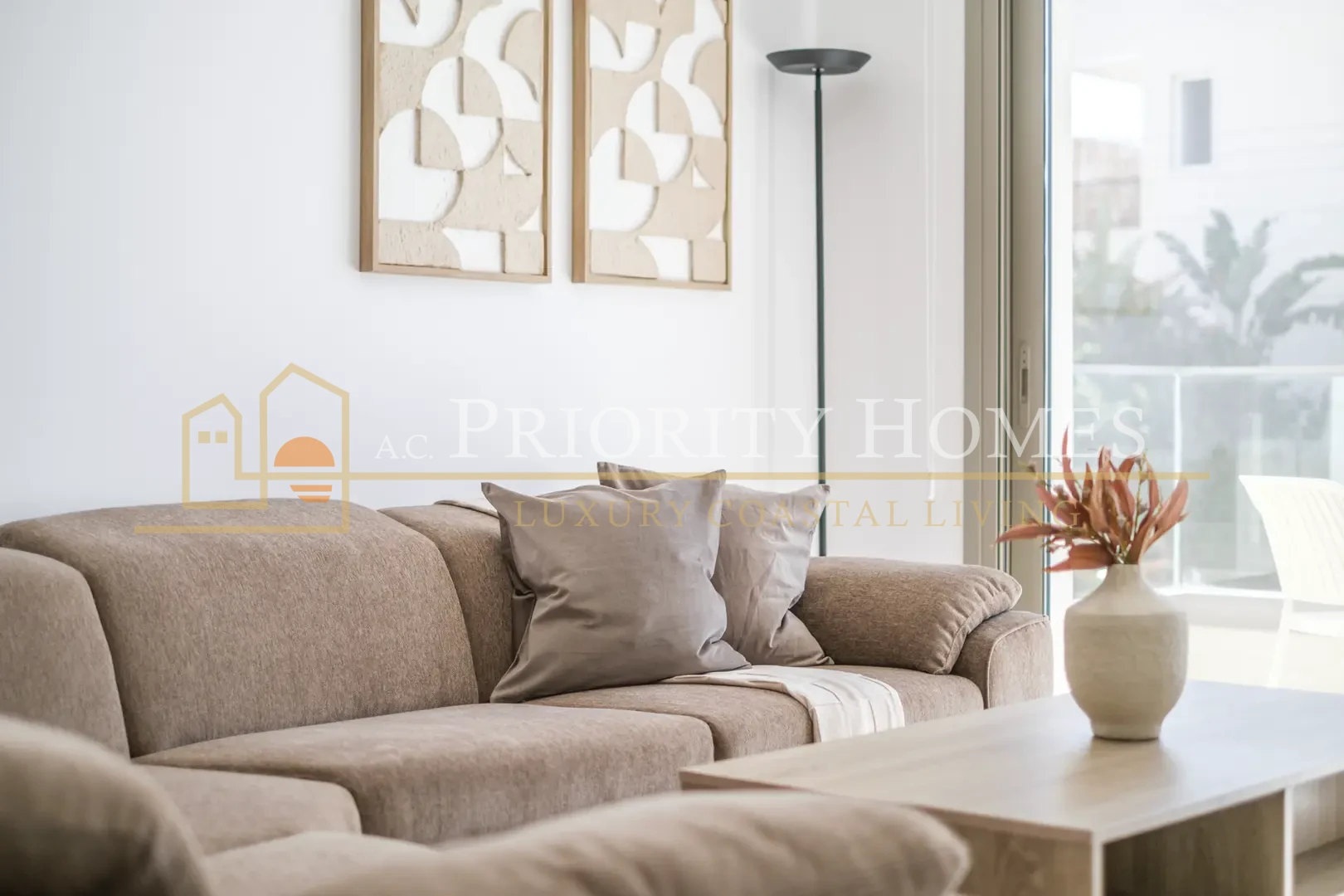 Fully Furnished One-Bedroom Apartment in Universal
