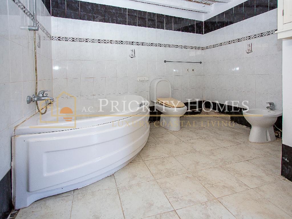 Stone‑Built Two‑Bedroom House in Koili