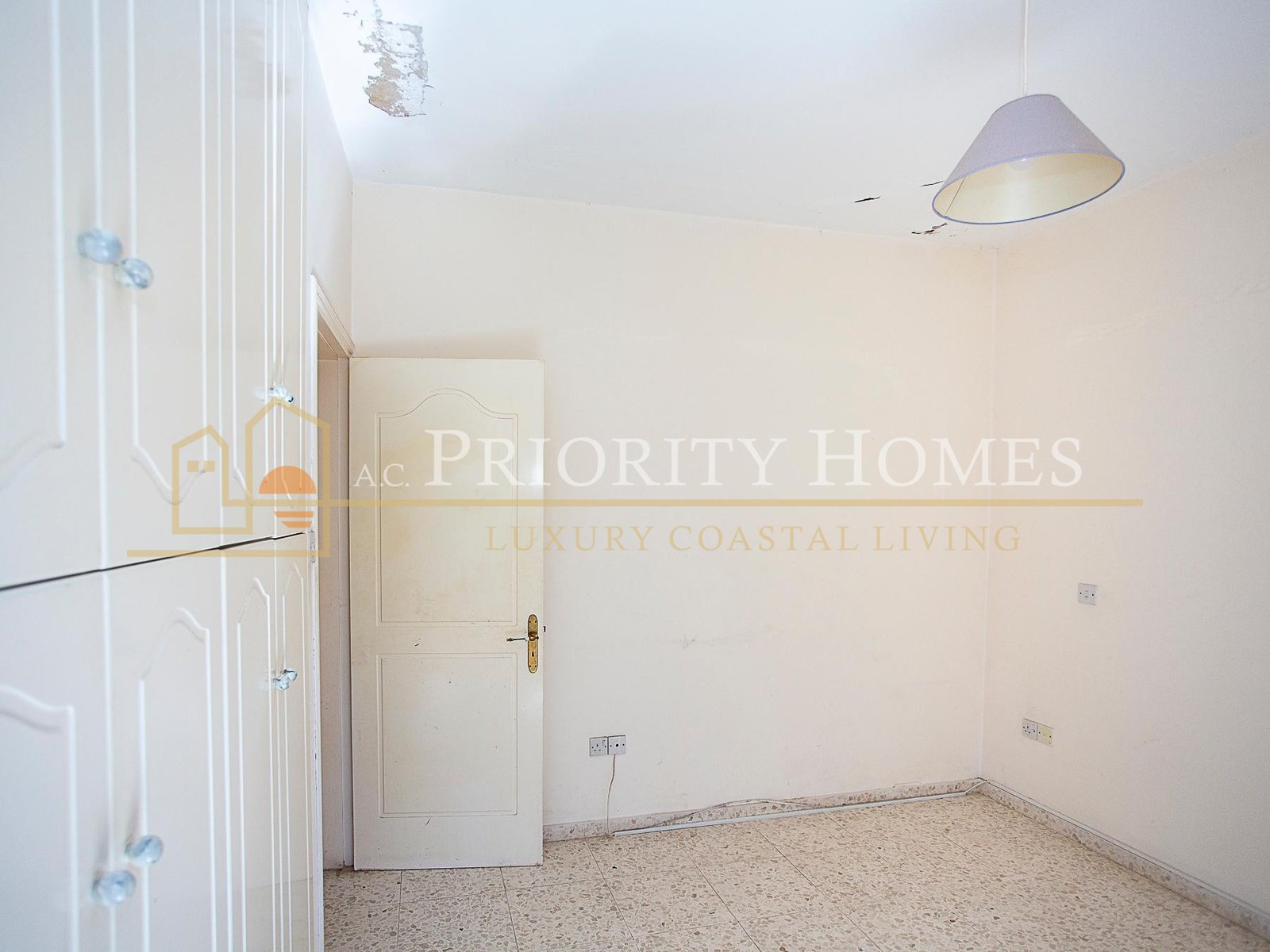 Three-Bedroom House with Semi-Basement for Sale in Emba