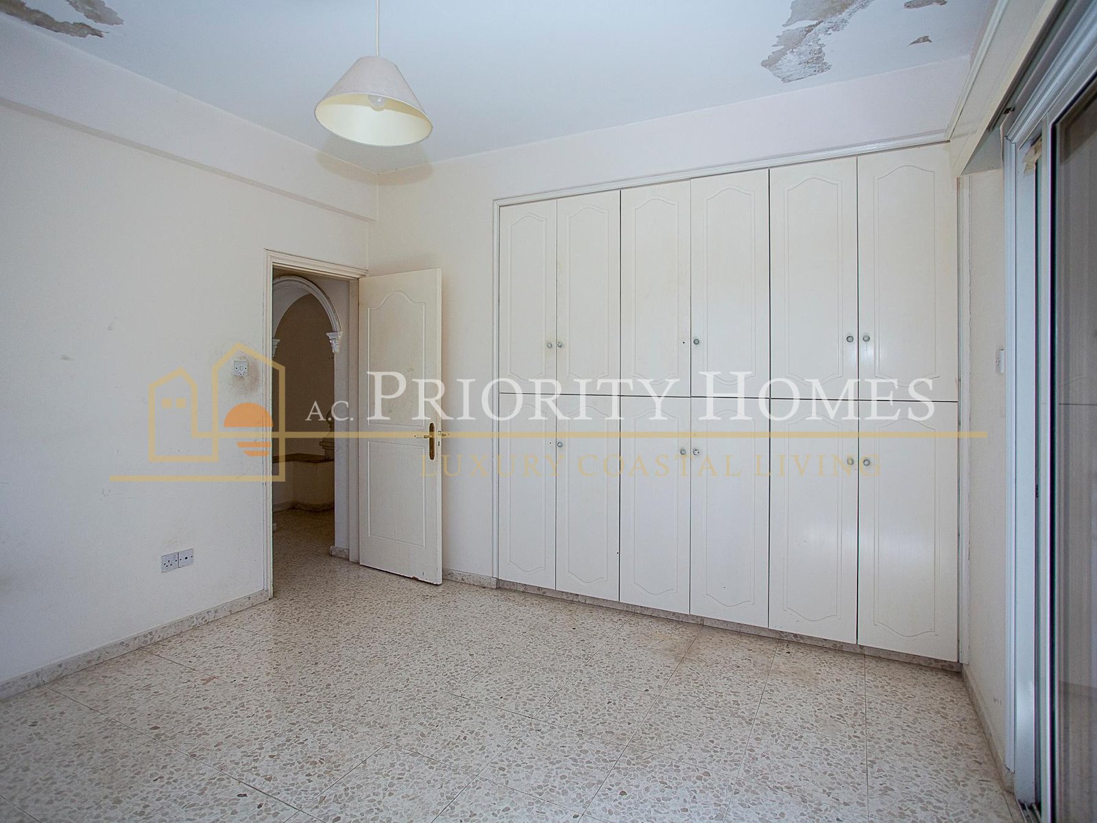 Three-Bedroom House with Semi-Basement for Sale in Emba