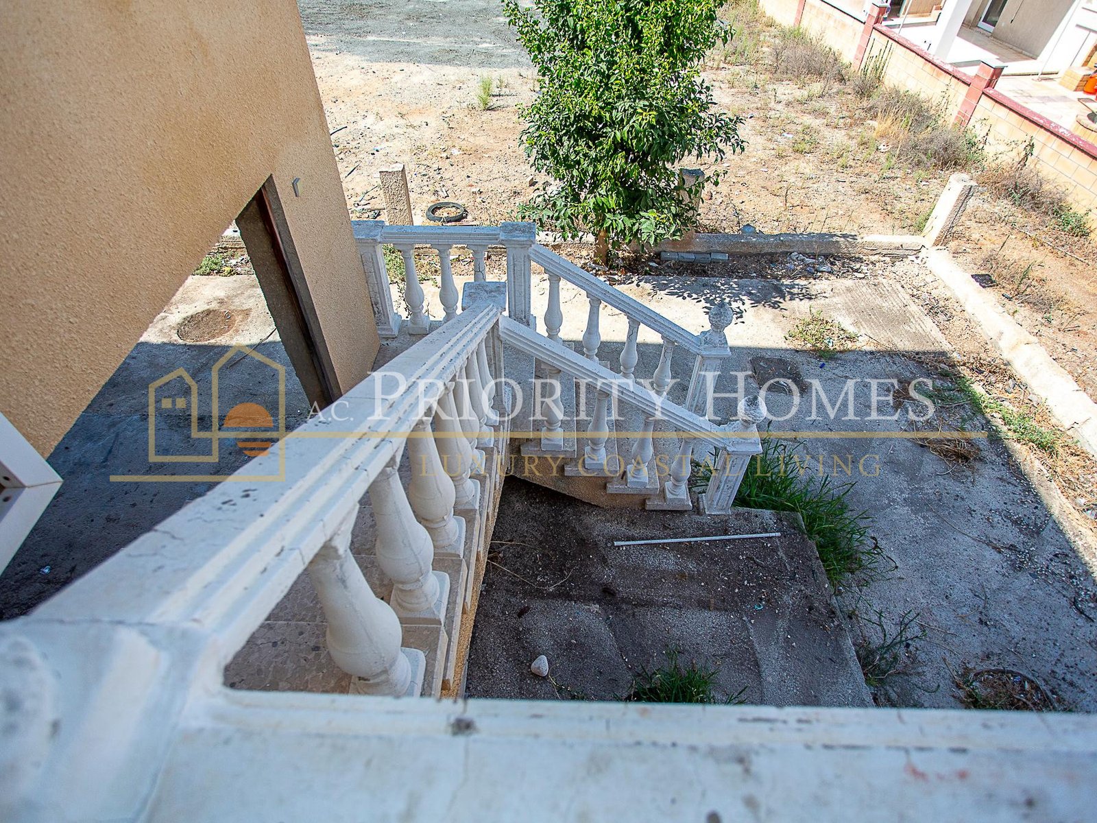 Three-Bedroom House with Semi-Basement for Sale in Emba