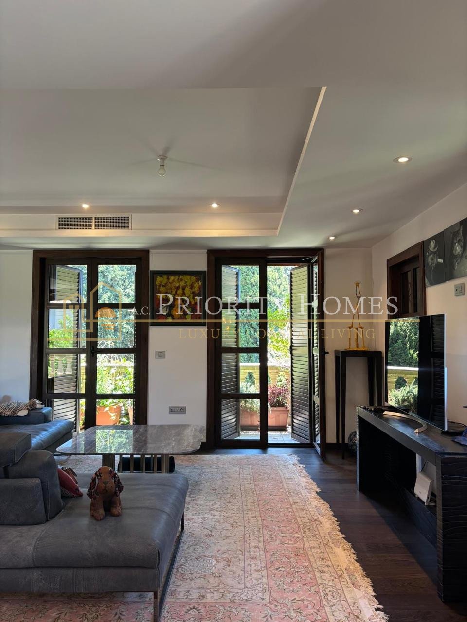 Luxury Three Bedroom Beachfront Residence in Agios Tychonas