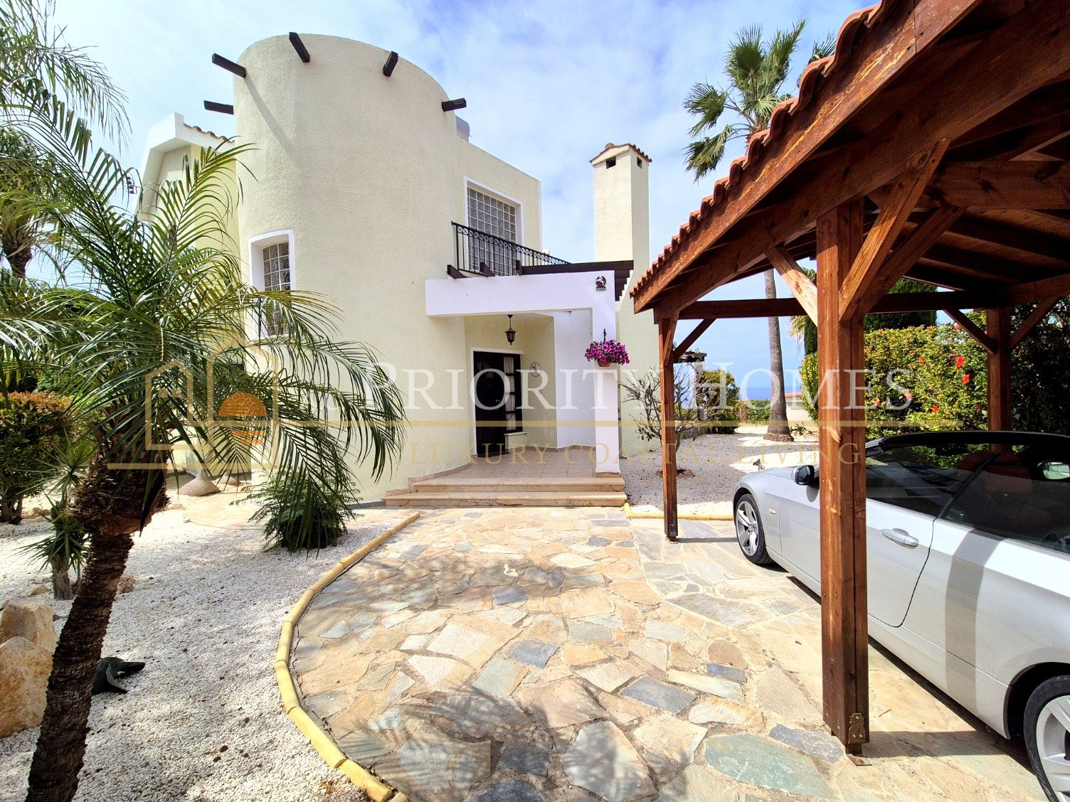 Three‑Bedroom Villa in Pegeia – Sea Caves