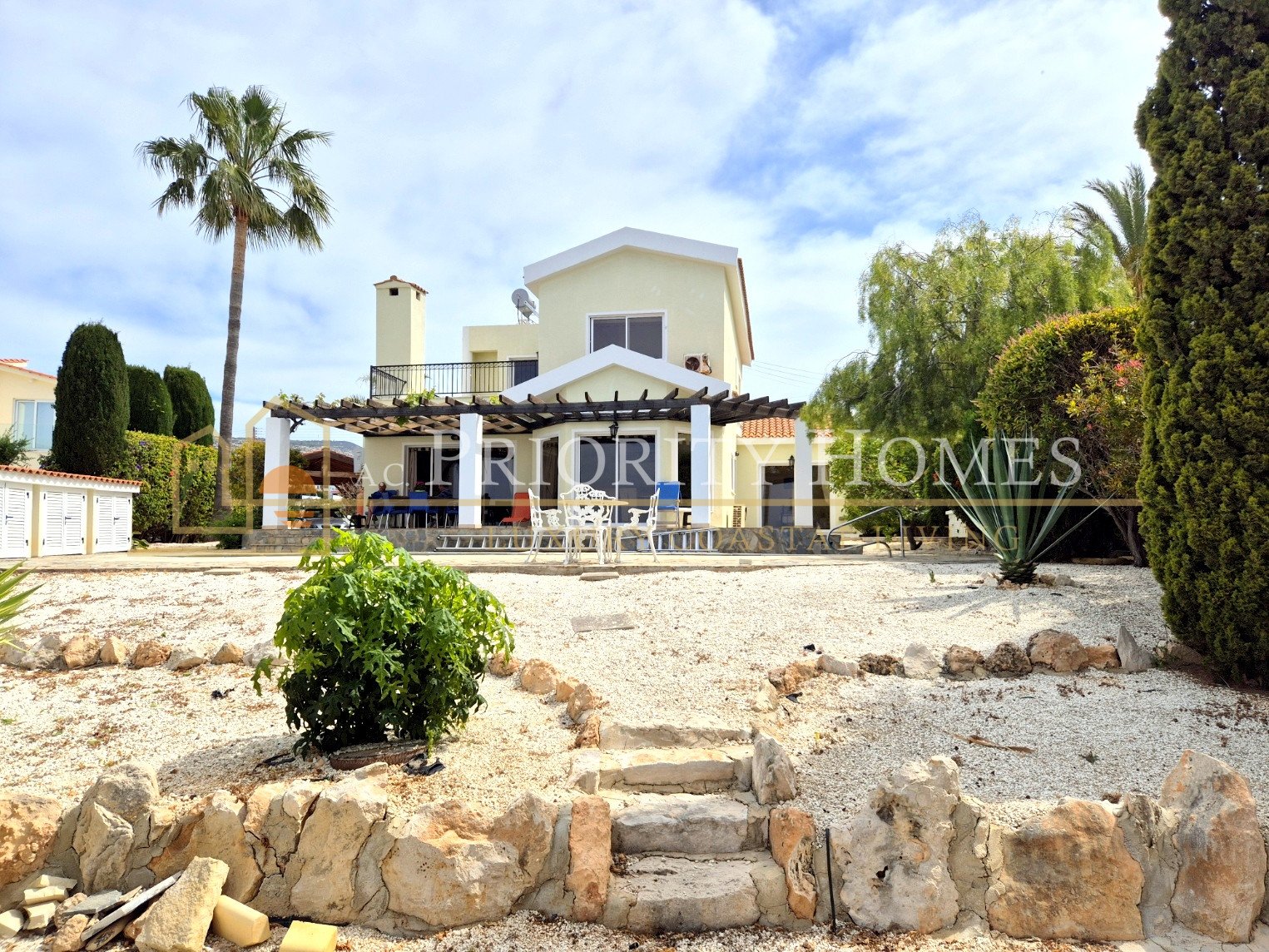 Three‑Bedroom Villa in Pegeia – Sea Caves