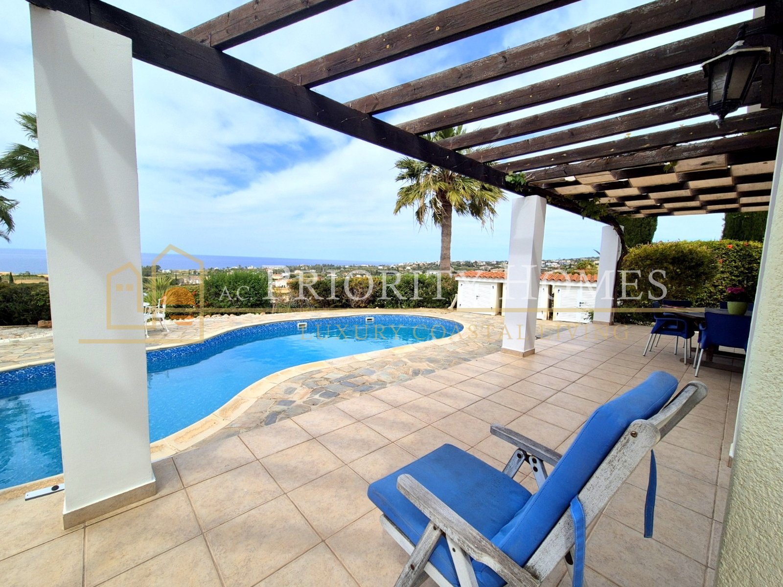 Three‑Bedroom Villa in Pegeia – Sea Caves