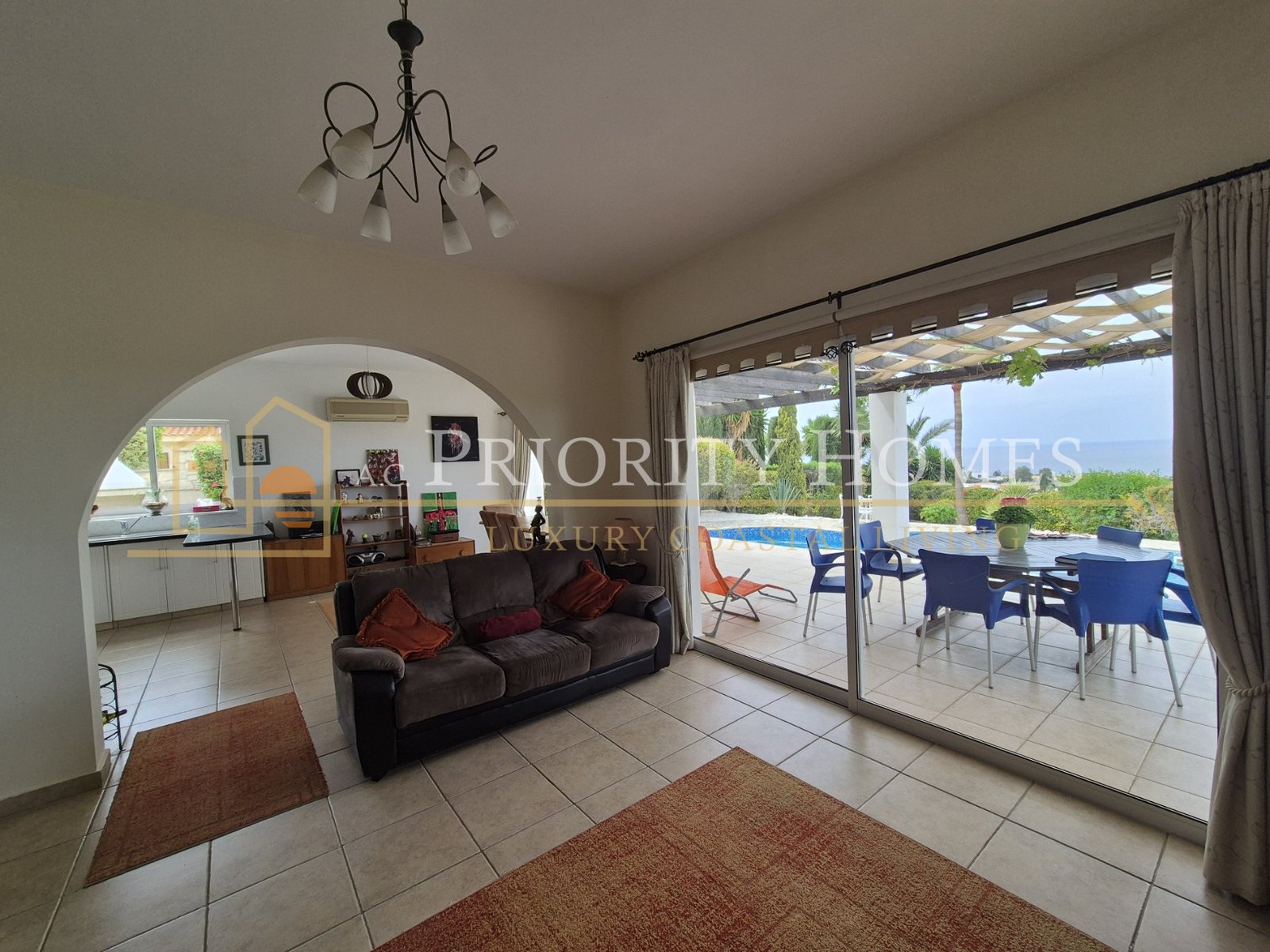 Three‑Bedroom Villa in Pegeia – Sea Caves