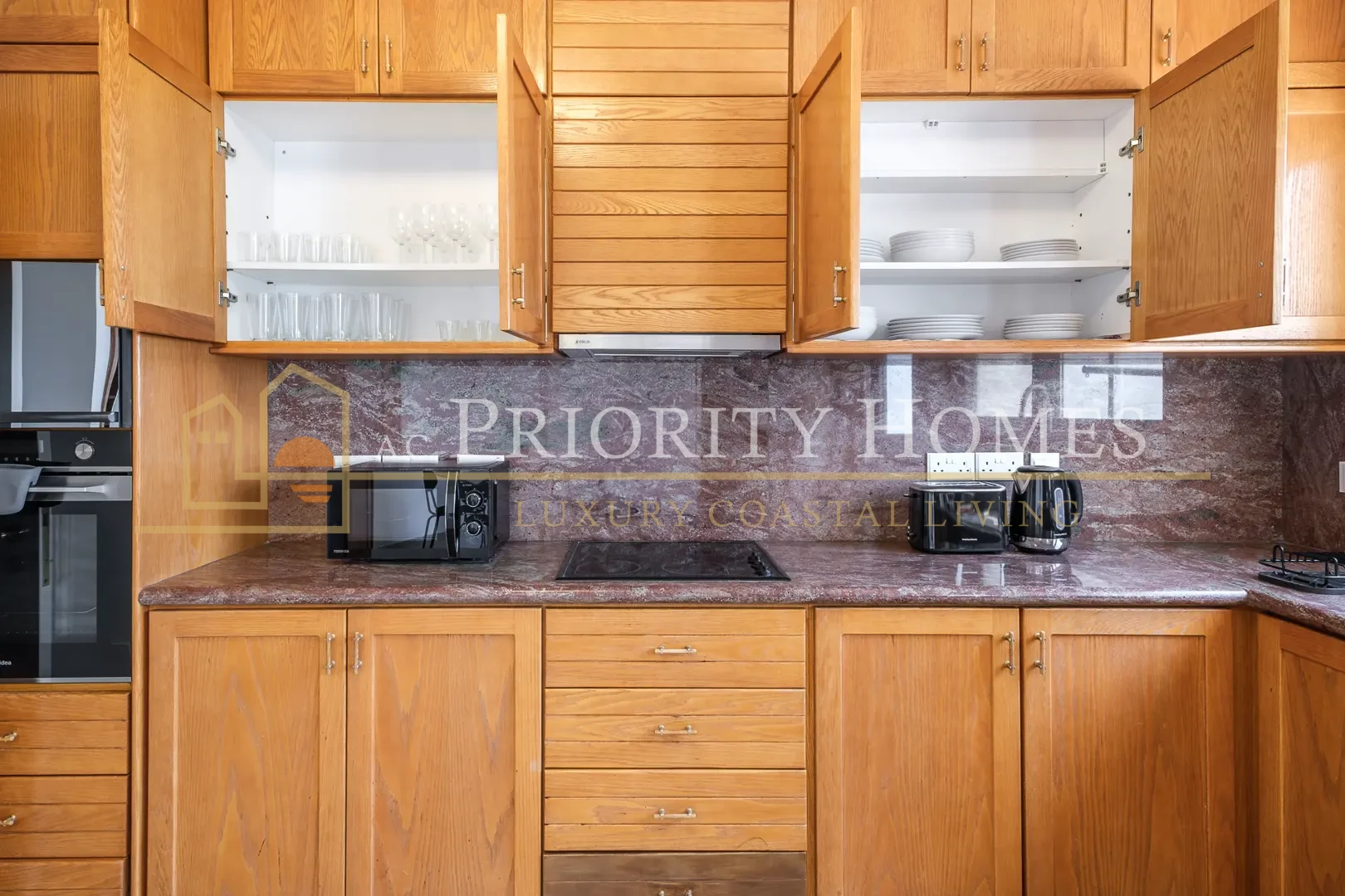 Five-Bedroom Furnished Apartment in Central Paphos