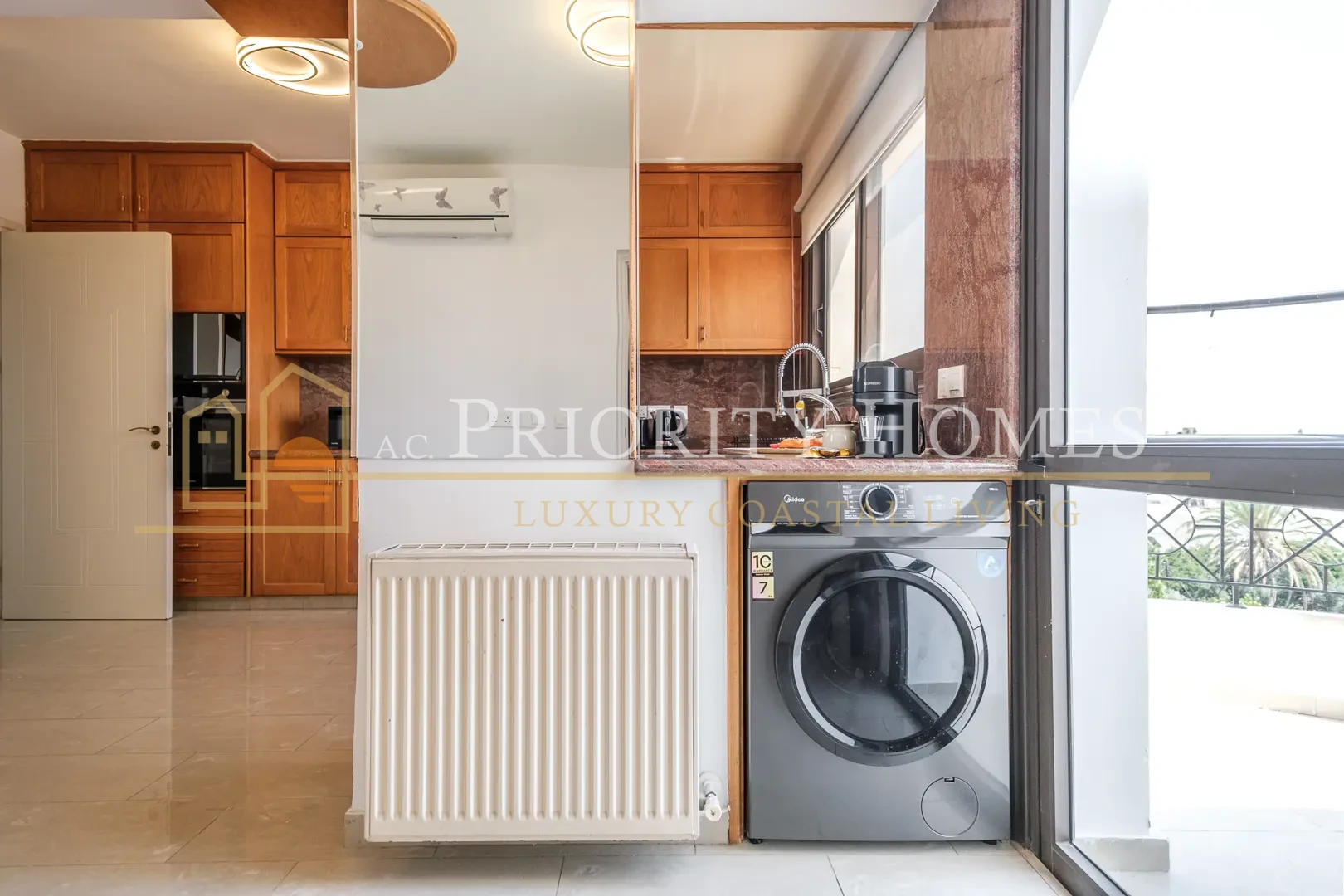 Five-Bedroom Furnished Apartment in Central Paphos