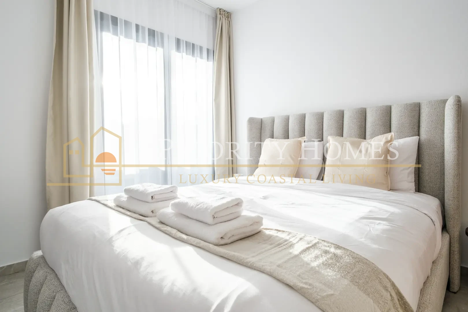 Fully Furnished Two-Bedroom Apartment in Universal