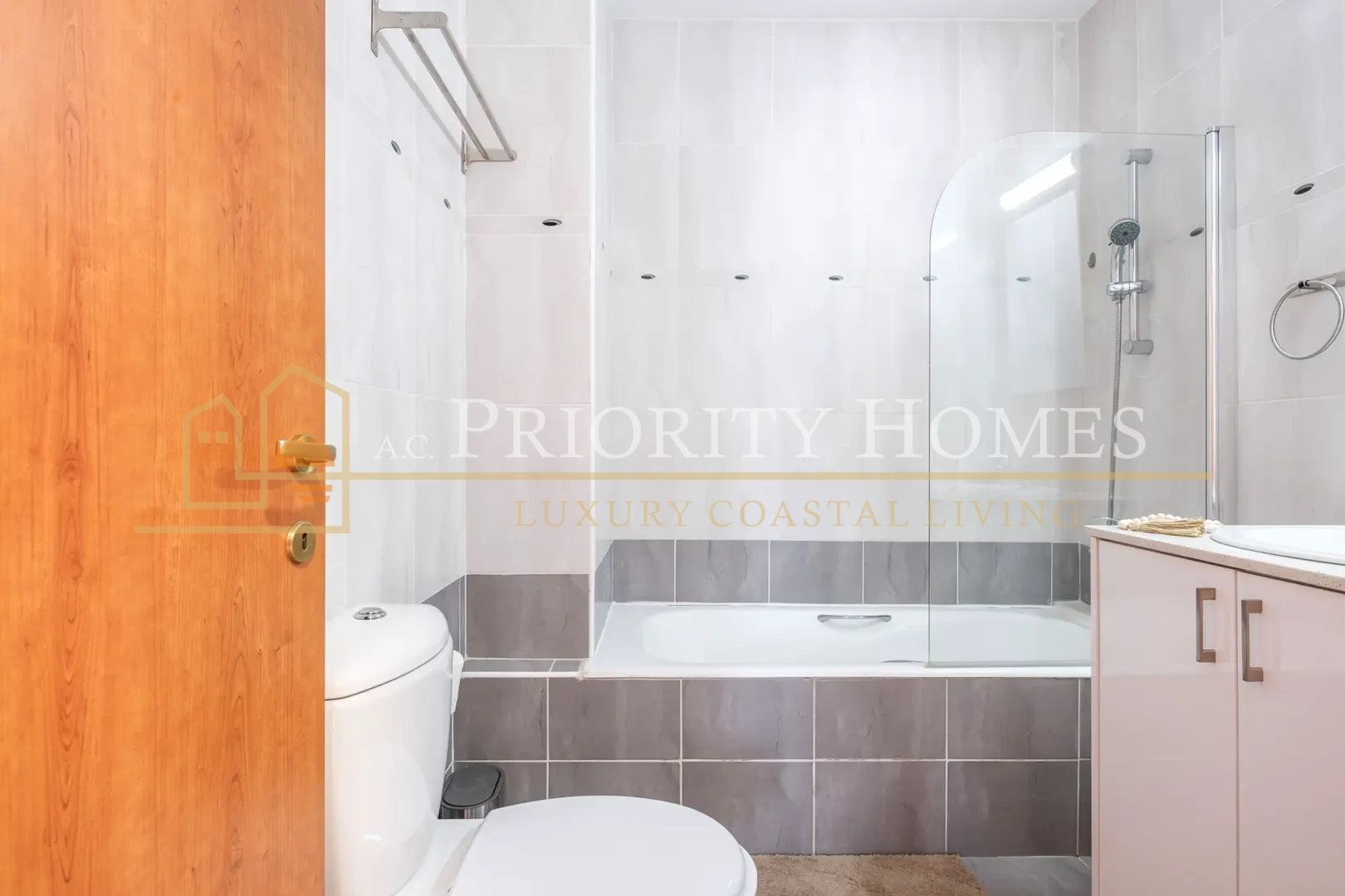 Furnished Three-Bedroom Apartment in Paphos