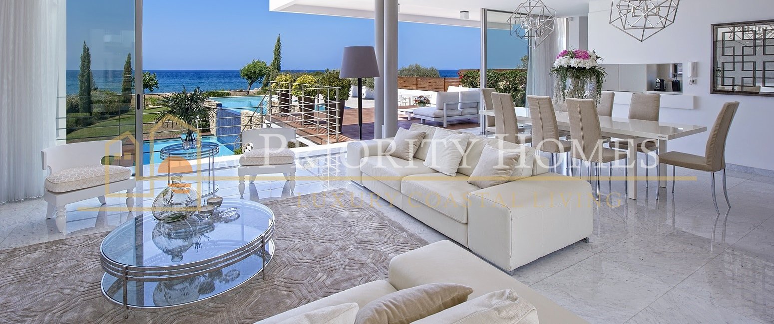 Three‑Bedroom Beachfront Villa in Polis – Latchi