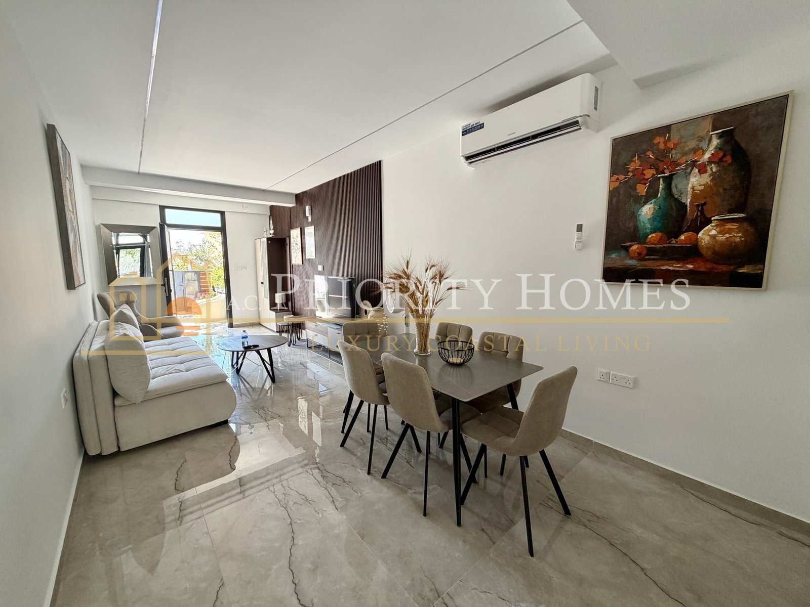 Two-Bedroom Townhouse in Coral Bay