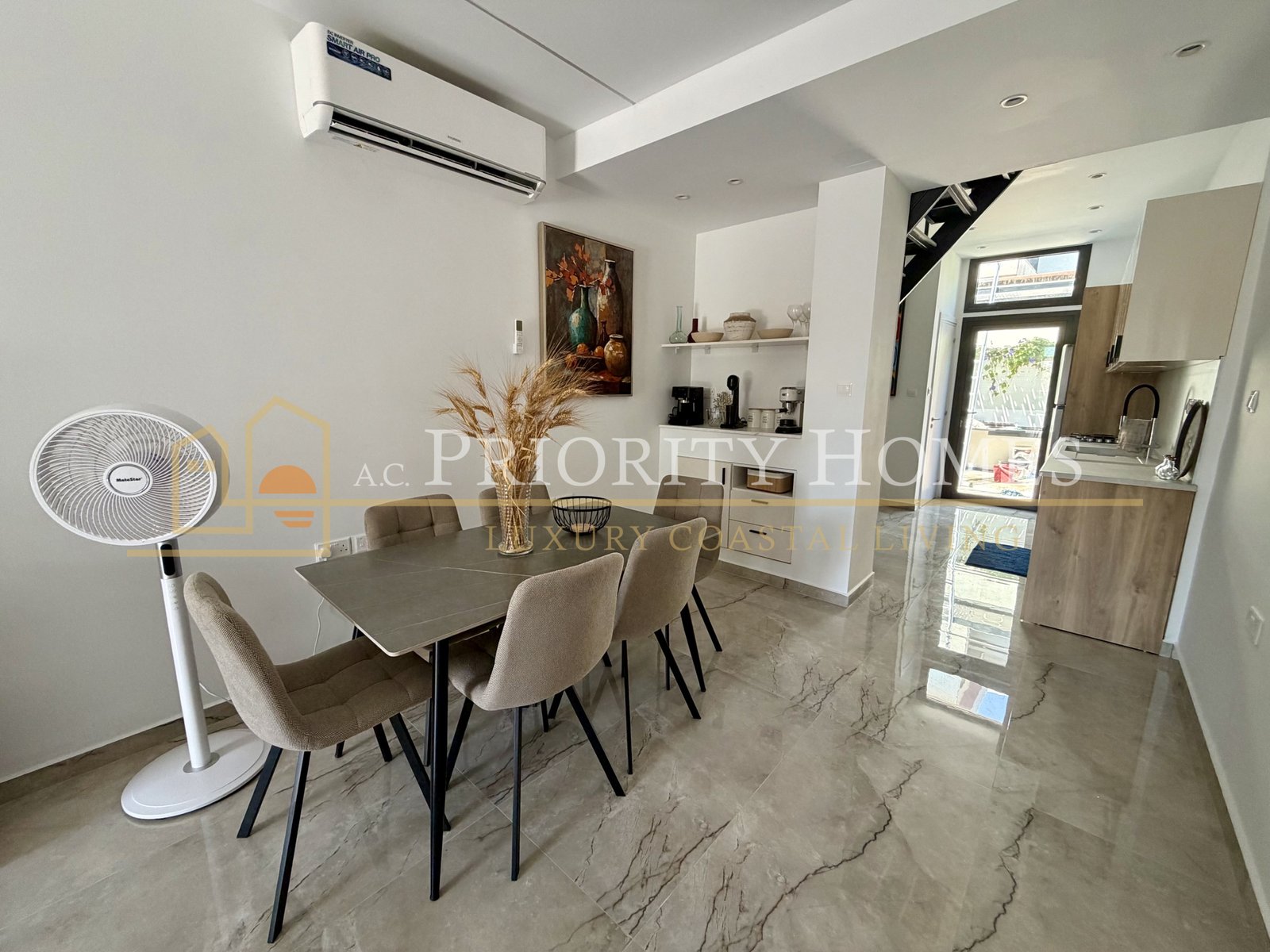 Two-Bedroom Townhouse in Coral Bay