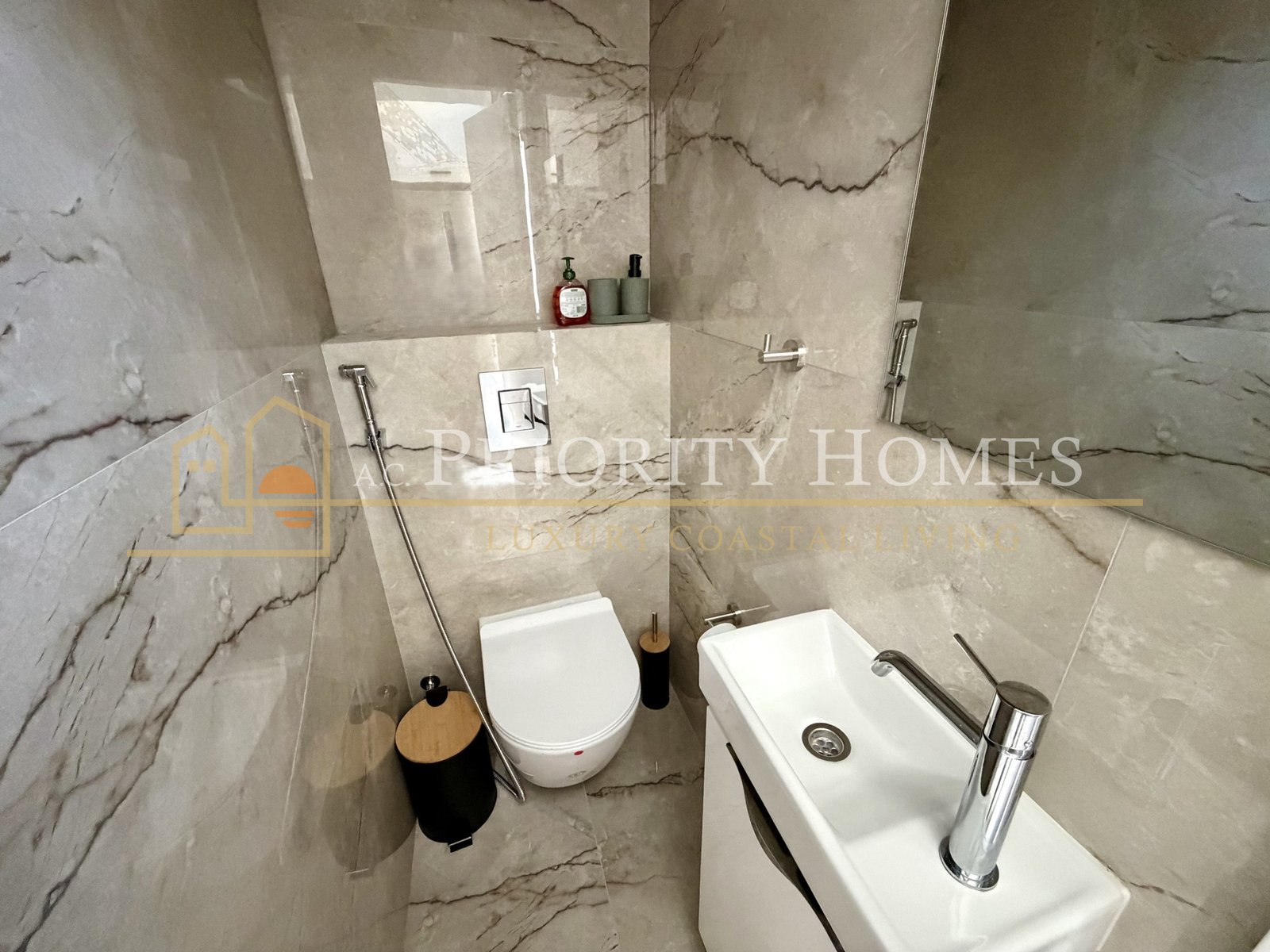 Two-Bedroom Townhouse in Coral Bay