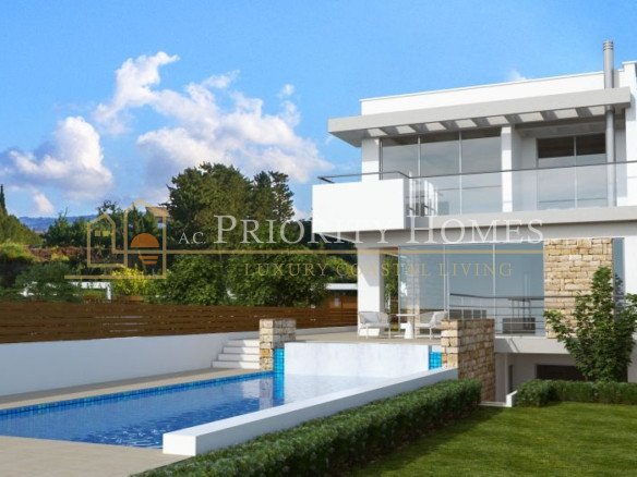 Four‑Bedroom Beachfront Villa in Polis – Latchi
