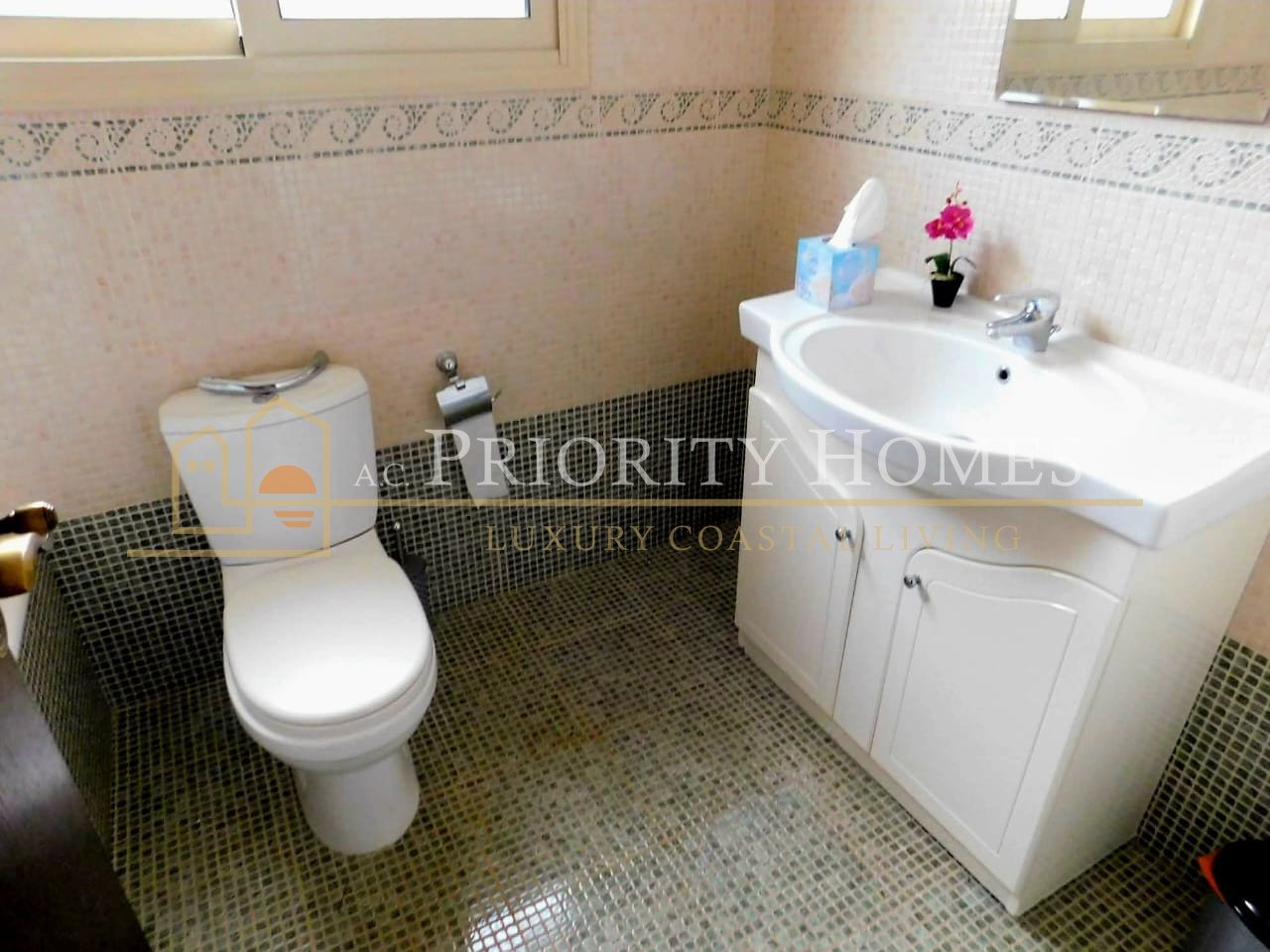 Four-Bedroom Villa for Rent in Pegeia