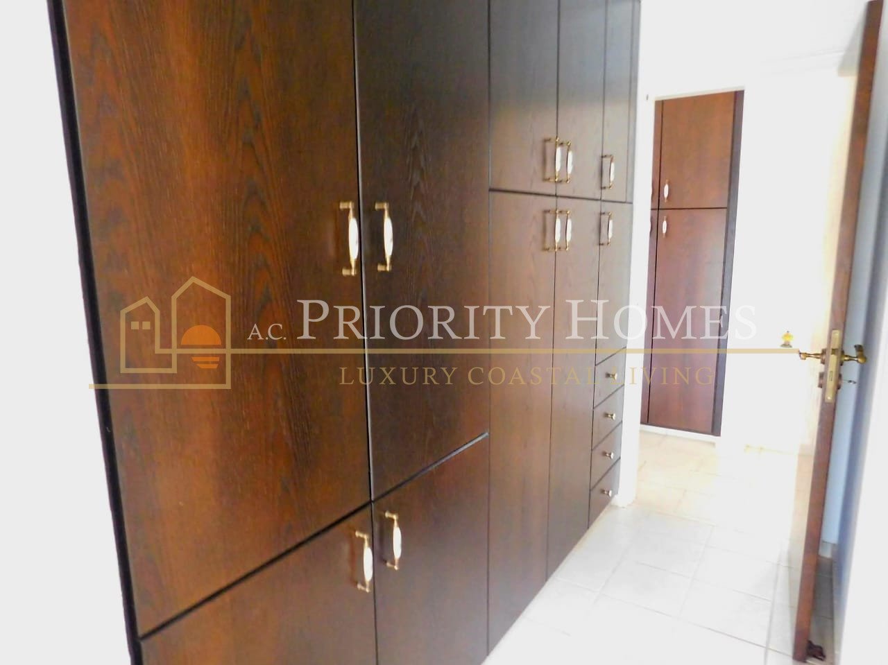 Four-Bedroom Villa for Rent in Pegeia