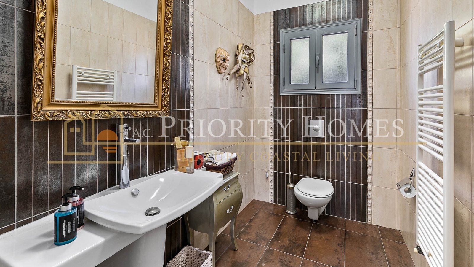 Luxury Six Bedroom Villa in Konia