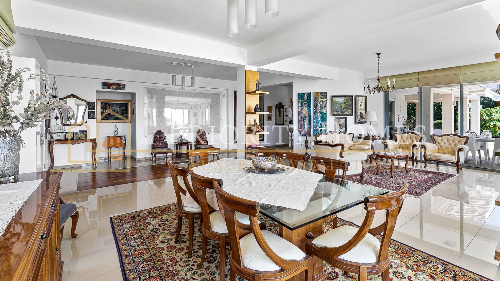 Luxury Six Bedroom Villa in Konia