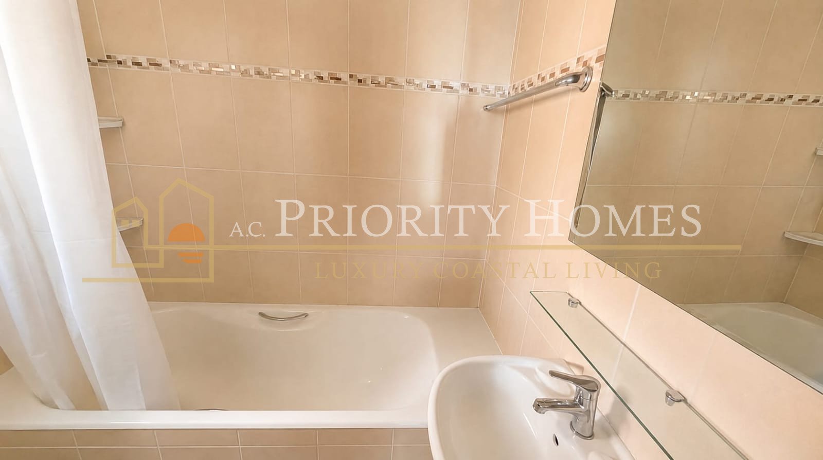 One‑Bedroom Apartment in Paphos – Universal