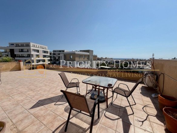 Stunning Two-Bedroom Sea‑View Penthouse in Paphos – Tomb of the Kings