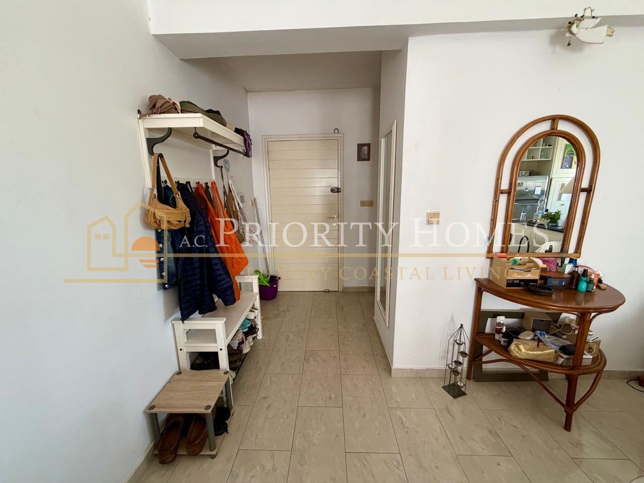 Stunning Two-Bedroom Sea‑View Penthouse in Paphos – Tomb of the Kings